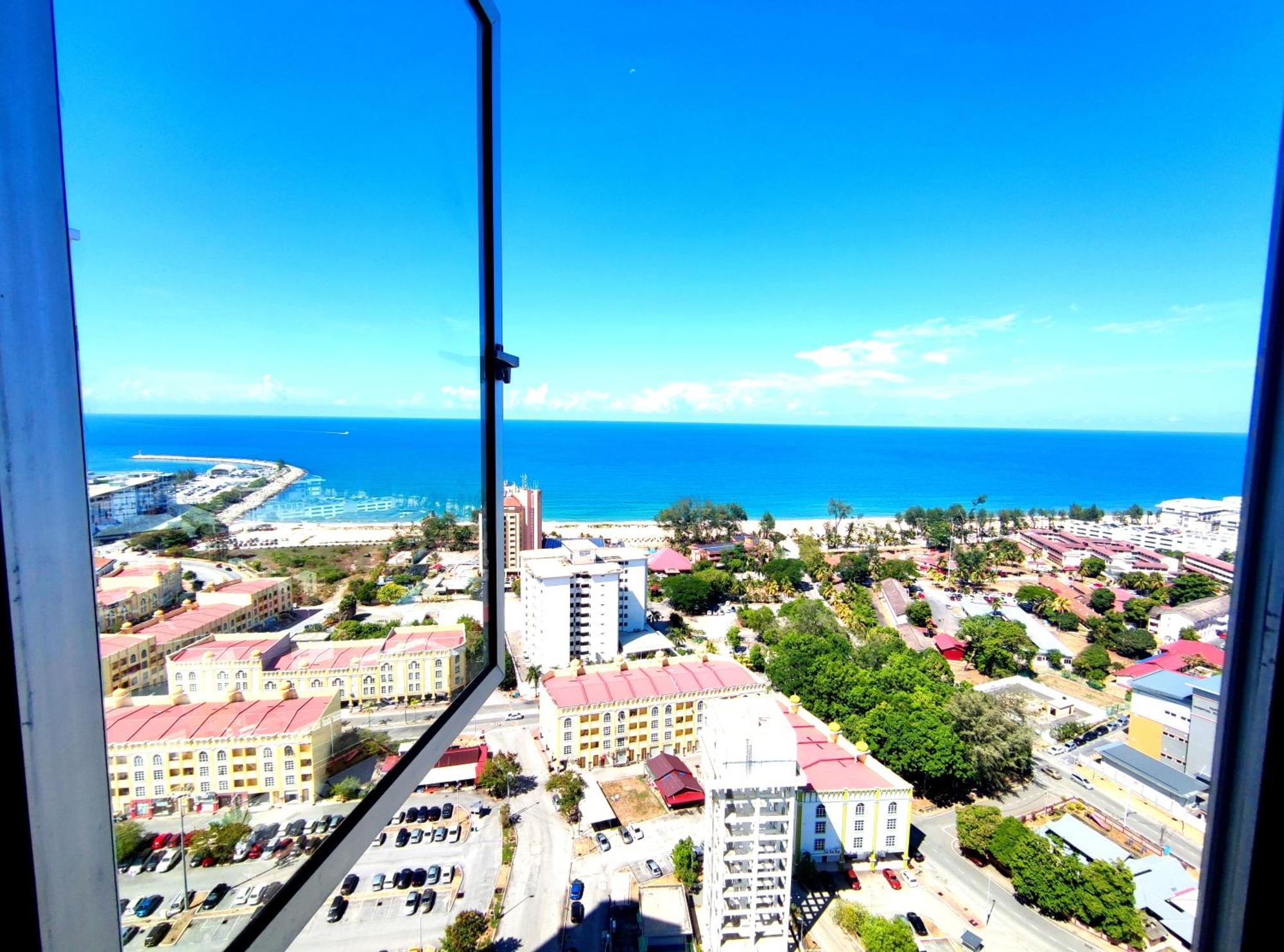 D'Luna Homestay Terengganu Sea View / Drawbrige View / Near Hsnz, Ktcc, Drawbrige Kuala Terengganu Exterior photo